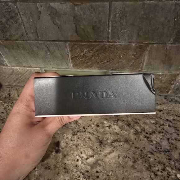 Prada Paradoxe Perfumes - Picture 9 of 10